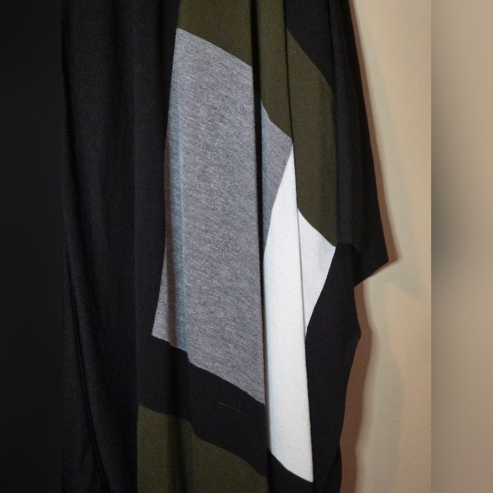 Alfani 0X/1X Poncho Cardigan Shrug Open Front Color Block EUC Black, Green, Gray - Picture 9 of 9